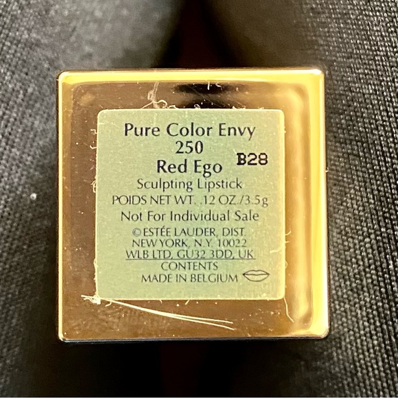 Estée Lauder New Lipstick - Picture 2 of 3